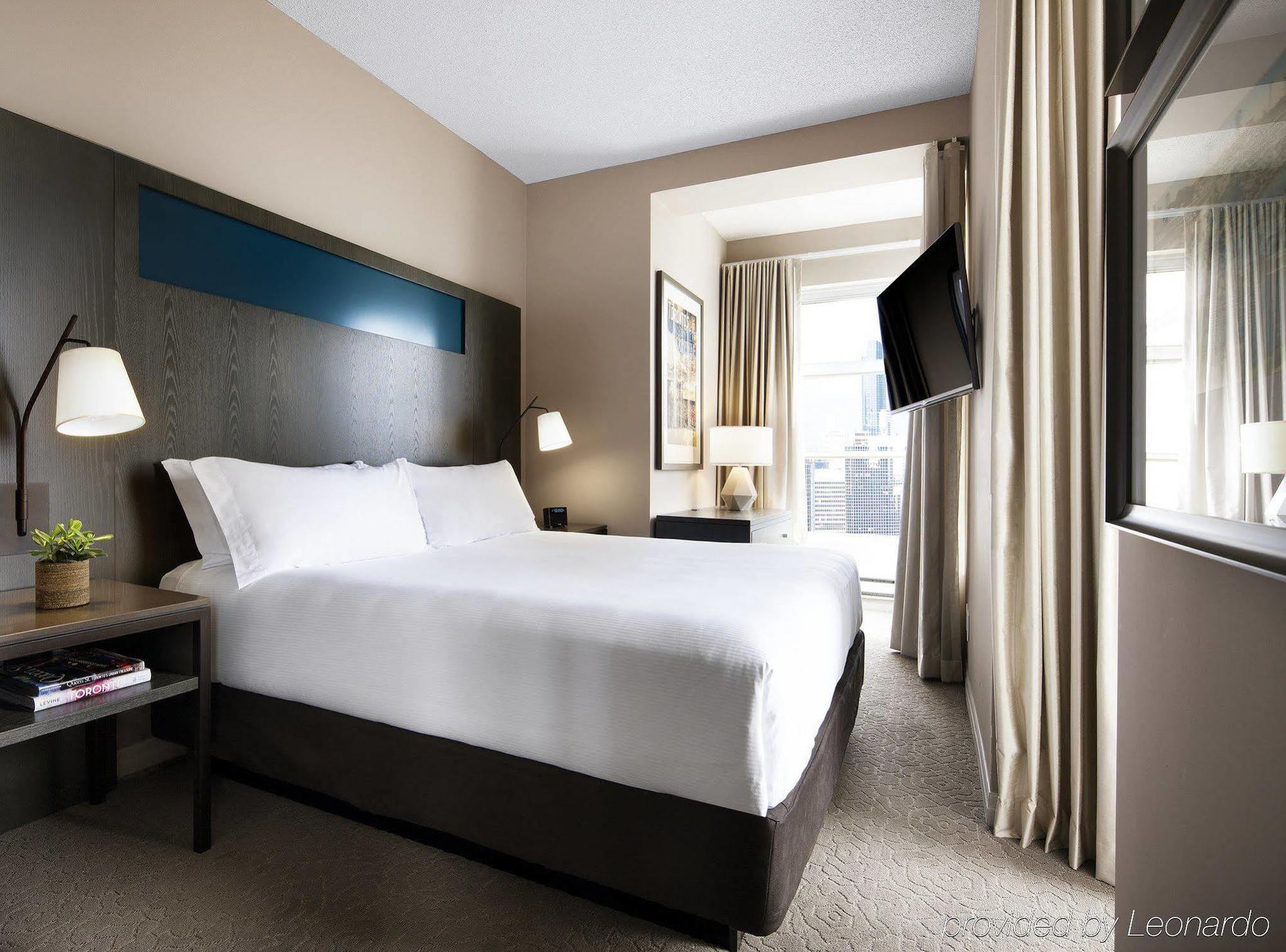 One King West Hotel And Residence Toronto Exterior foto